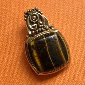 🤎🤎🤎 Genuine Tigers Eye and Bronze Pendant 🤎🤎🤎